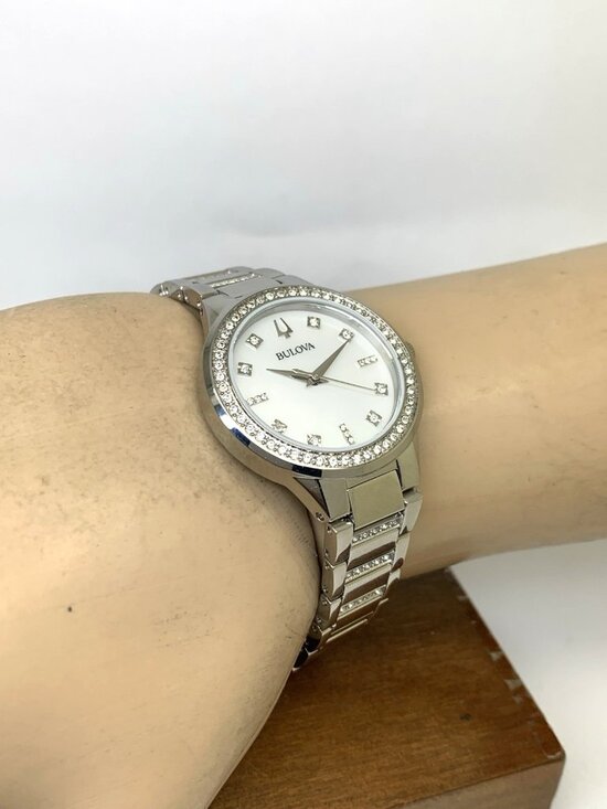 Bulova Women\'s Watch 96L320 Quartz White Mother of Pearl Dial Crystal Accent main image 4